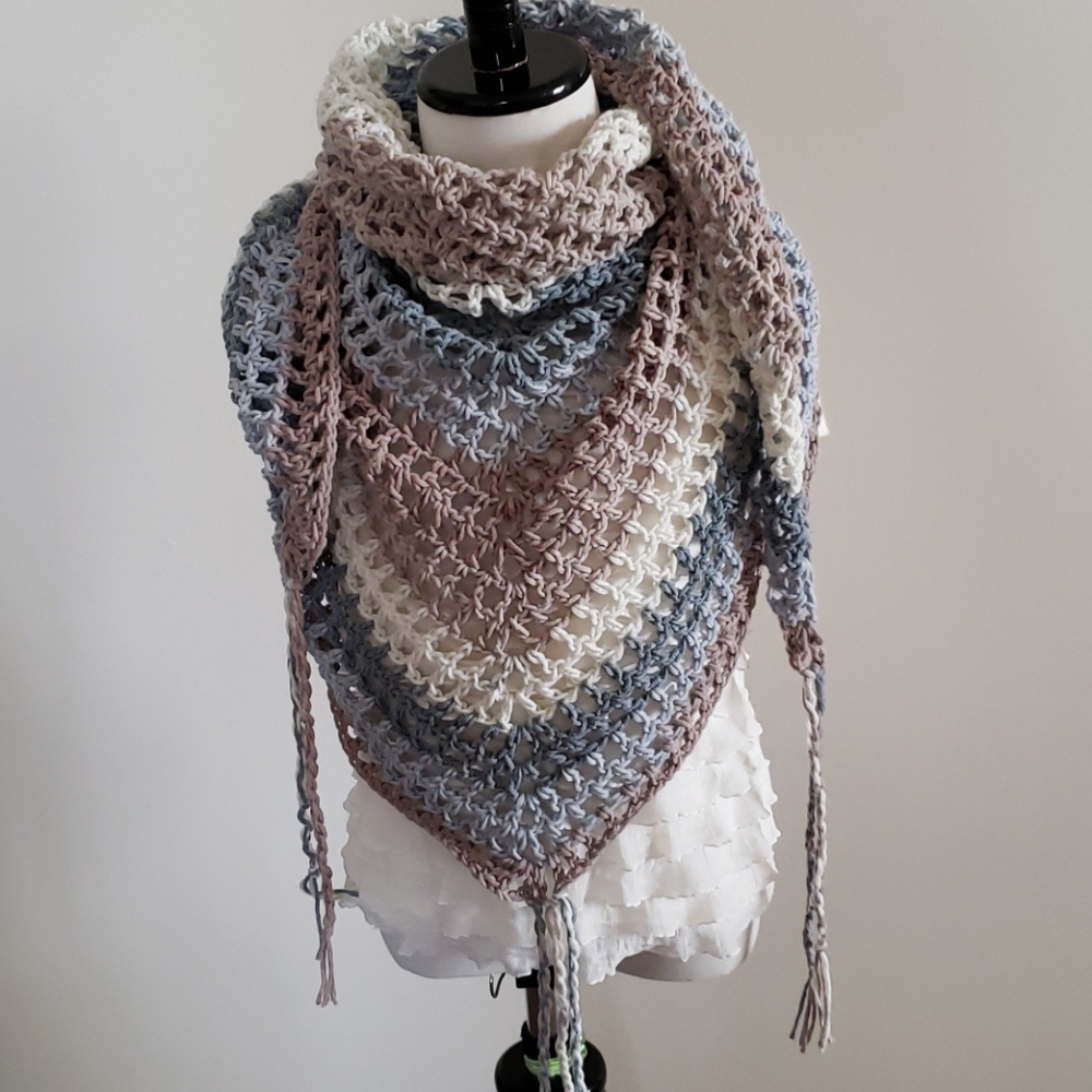 Boho Triangle Scarf/Shawl...NEW